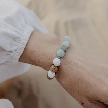 bracelet-sea-breeze-worn.jpg