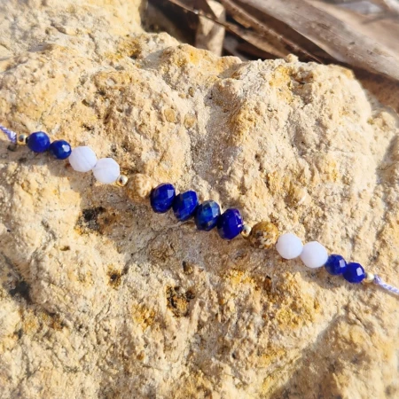 bracelet-azure-night-no-1-on-rock.jpg
