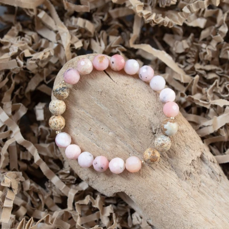 bracelet-rose-dust-on-studio-shot.jpg