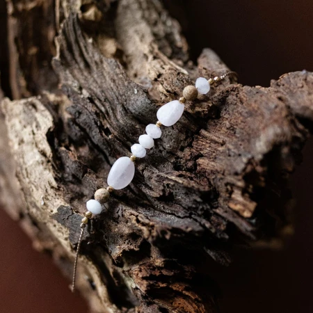 bracelet-the-weaver-of-the-desert-on-wood.jpg