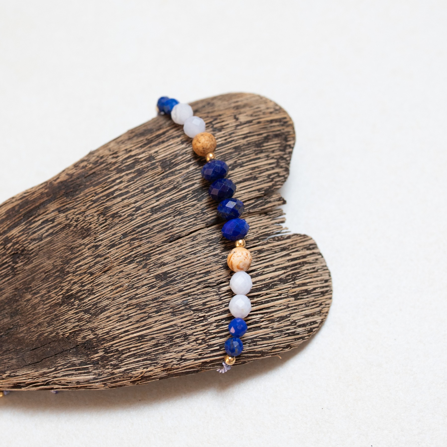 bracelet-azure-night-no-1-close-up.jpg