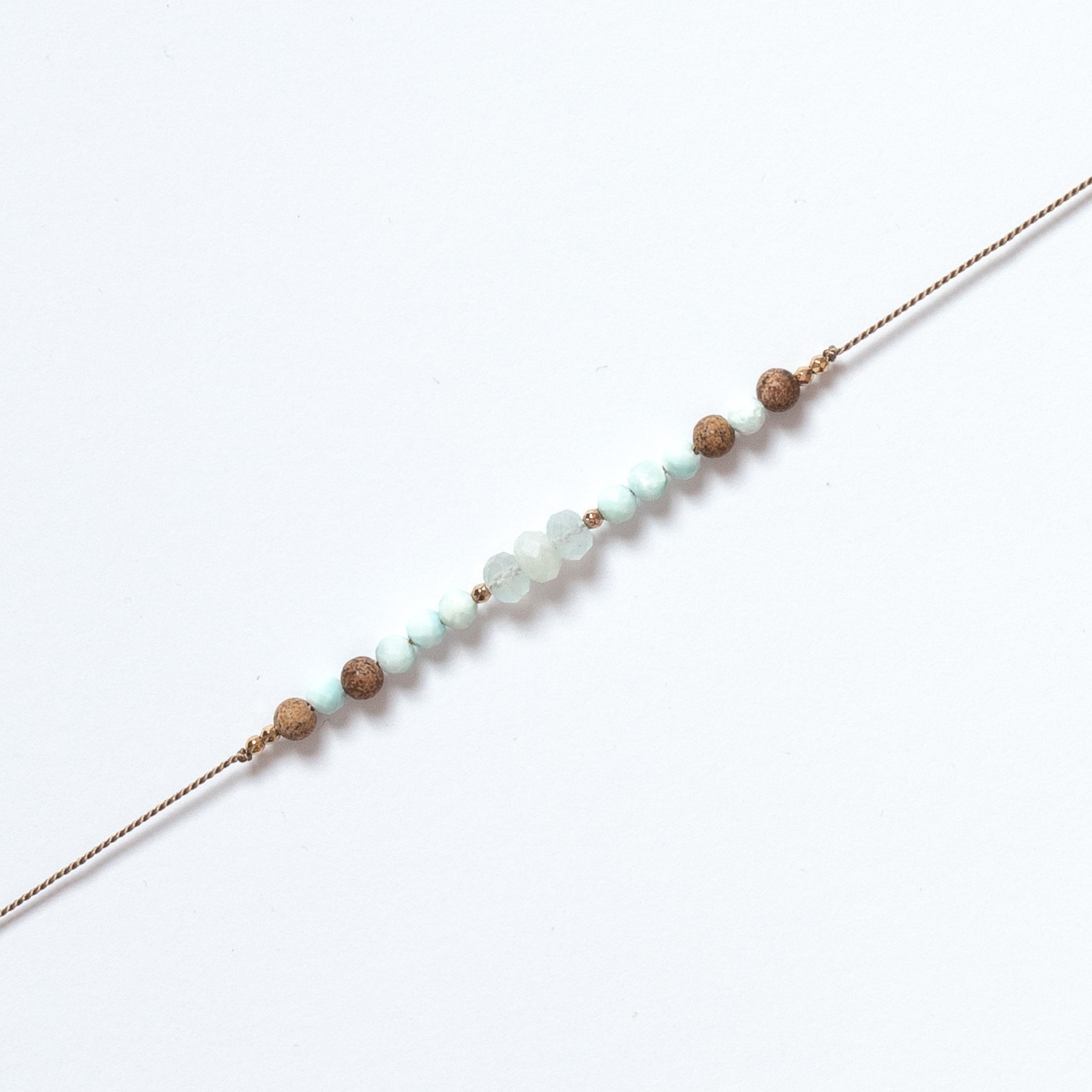 bracelet-dew-on-the-sand-packshot.jpg